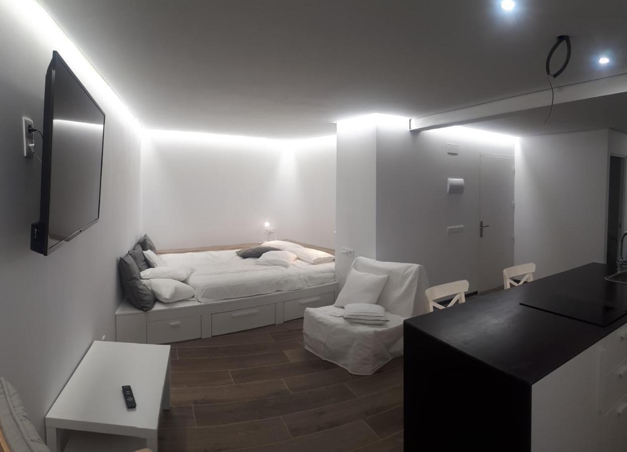 Cal Dalmau Apartaments Loft Pardines Exterior foto
